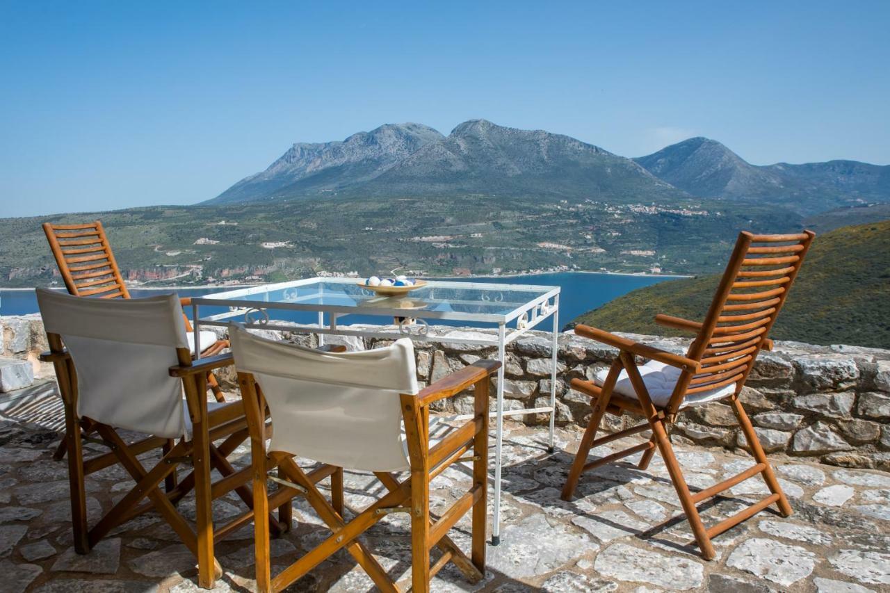 Villa Smaragda Limeni Exterior photo