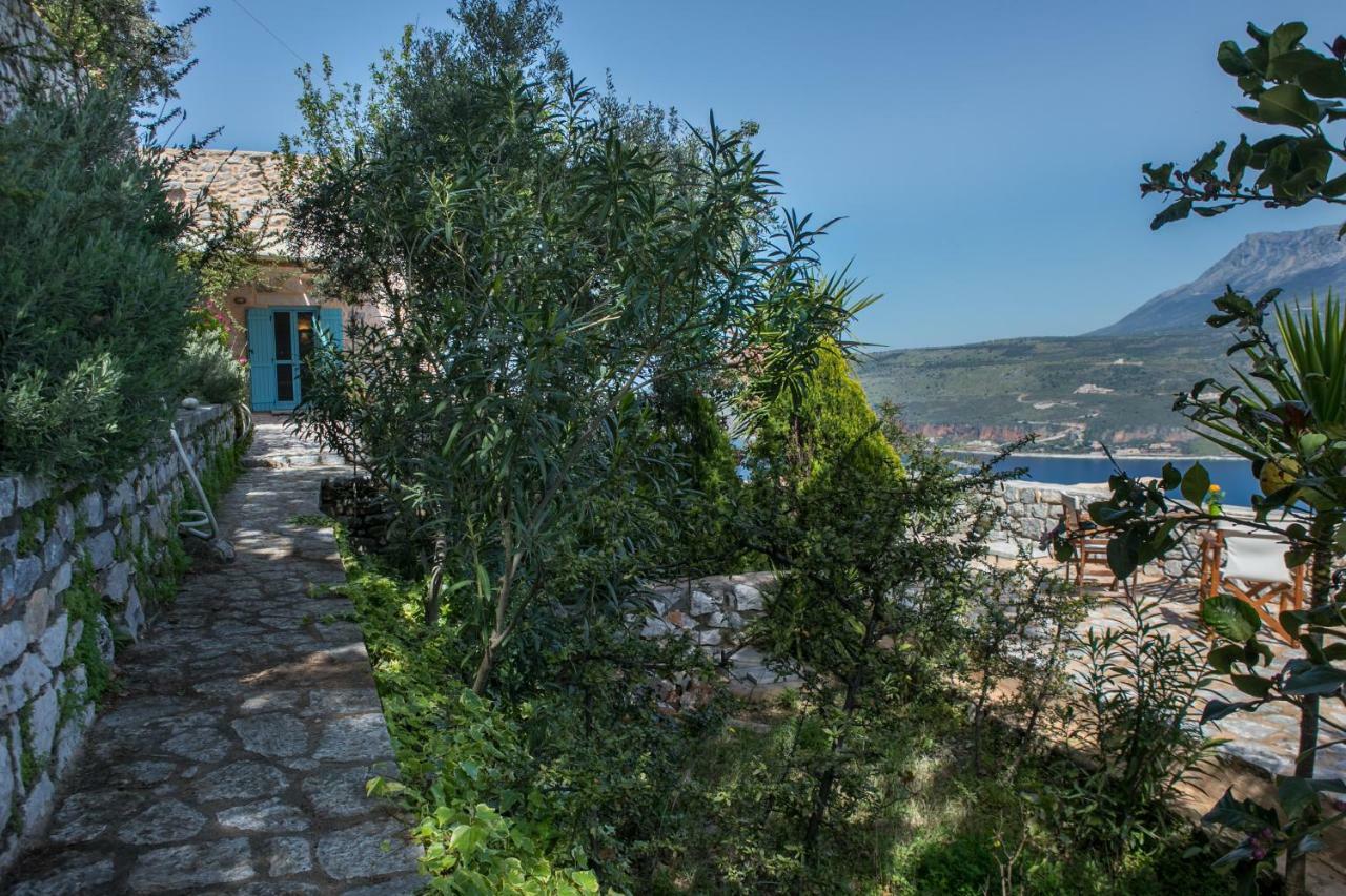 Villa Smaragda Limeni Exterior photo