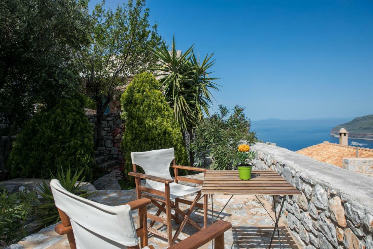 Villa Smaragda Limeni Exterior photo